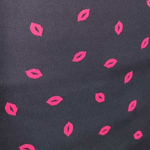 H&M Black Pencil Skirt with Pink Lip Pattern - Picture 3 of 5